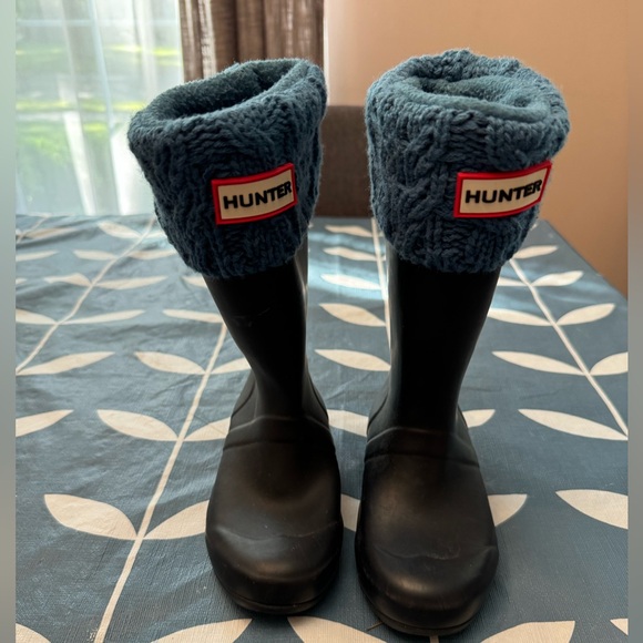Toddler Navy blue rainboots with original boot socks. - Picture 4 of 8